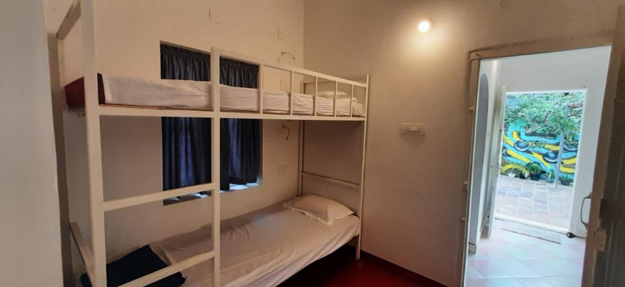 A Loft Vandrehjem Alappuzha Eksteriør billede